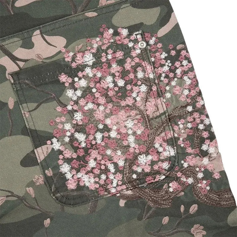 Mens Jeans Y2K Sakura Embroidery Camo Denim Pants Harajuku Unisex Loose Fit Straight Leg Wide Streetwear Fashion Trend Arrival